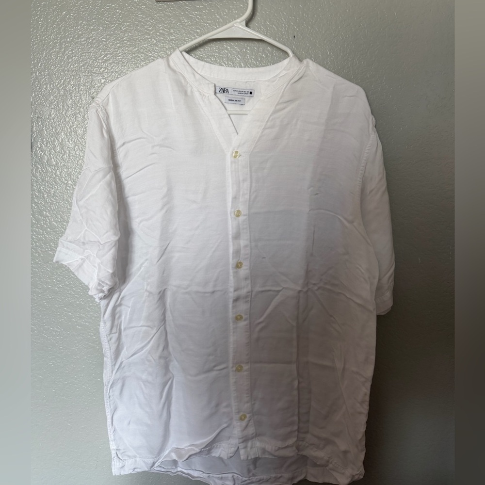 Zara Men's Crisp White Button-Down Shirt